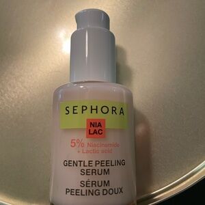 NWT Sephora Gentle Peeling Serum